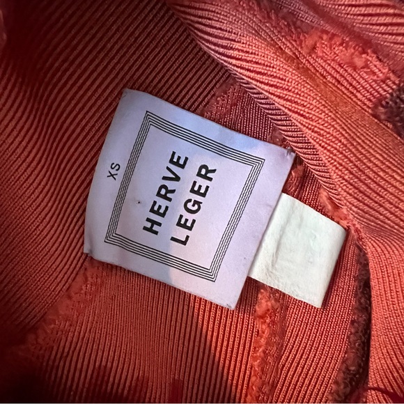 Herve Leger designer square neckline bandage dress - Picture 5 of 6